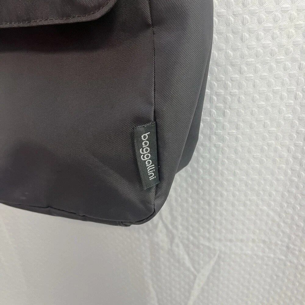 Baggallini Women’s Gray Nylon Travel‎ Utility Crossbody Bag Gorpcore